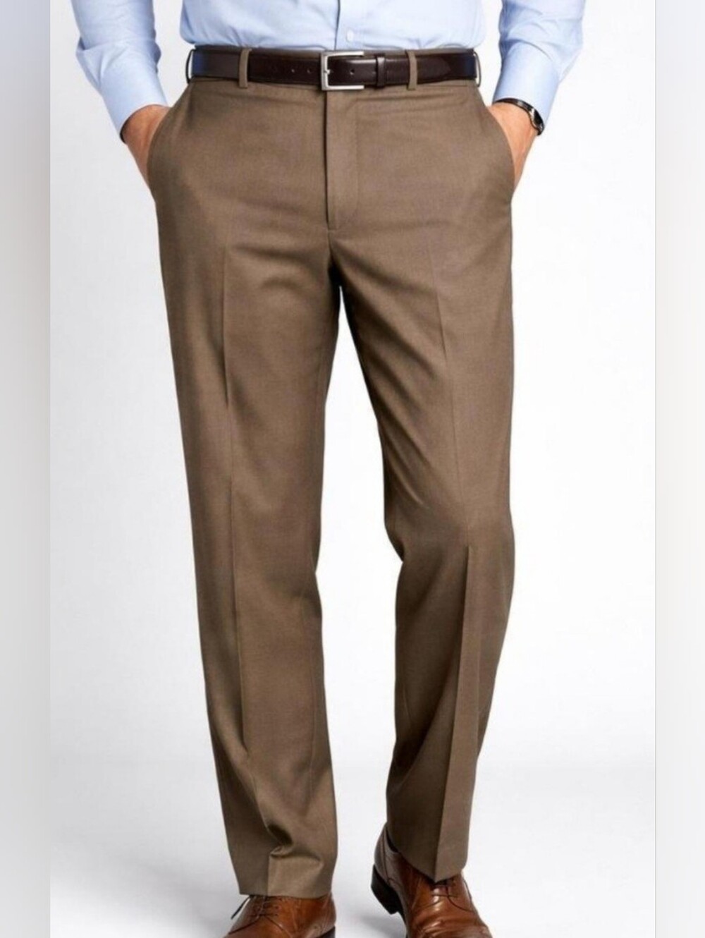 Van Heusen Straight Fit Flat Front Mens Size 40 X 32 Dress Pants in Brown